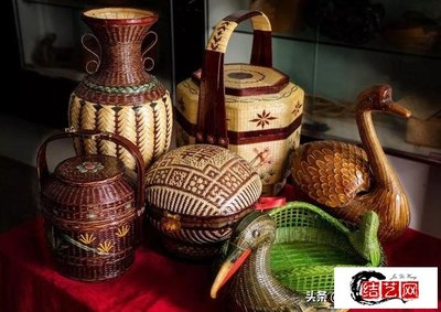 游走在指尖上的縱橫編織藝術(shù) 工藝美術(shù)品中的匠心與傳承